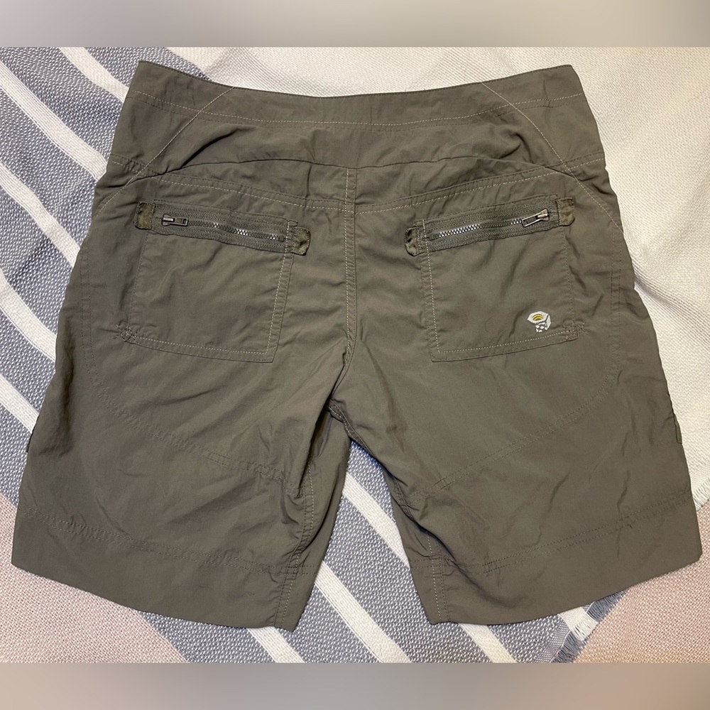 Mountain Hardwear shorts, size 8 - Picture 2 of 3